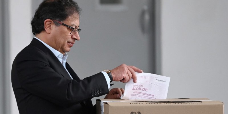 Petro se rebela: boicotea consulta y acusa fraude electoral