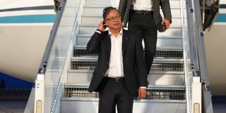 ¡EXCLUSIVA! Gustavo Petro deja el poder: Ministro de Hacienda asume el control de Colombia en un movimiento sorpresa